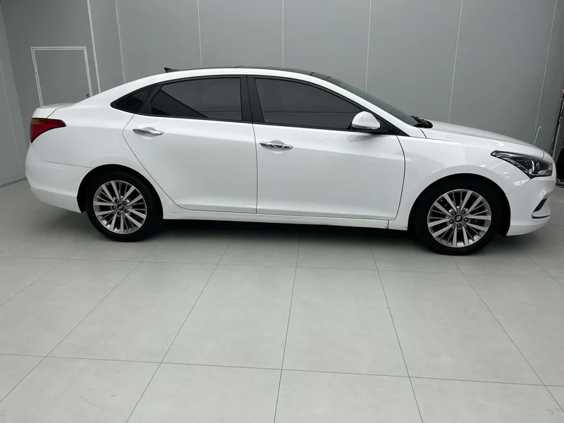 Hyundai Mistra 2017 1.8L automatic intelligent type GLS China V interior photo 16 Hyundai Mistra 2017 1.8L automatic intelligent type GLS China V interior photo 16