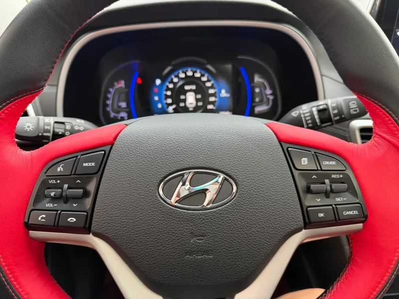 Hyundai Tucson 2020 280TGDi Dual-clutch two-drive fashion version Country VI interior photo 11 Hyundai Tucson 2020 280TGDi Dual-clutch two-drive fashion version Country VI interior photo 11