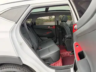 Hyundai Tucson 2020 280TGDi Dual-clutch two-drive fashion version Country VI interior photo 15 Hyundai Tucson 2020 280TGDi Dual-clutch two-drive fashion version Country VI interior photo 15