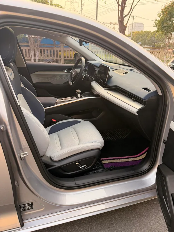 Geely Preface 2023 2.0T Premium Trim interior photo 12 Geely Preface 2023 2.0T Premium Trim interior photo 12