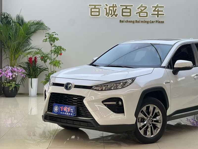 Toyota Wildlander 2022 Dual Power 2.5L Two-wheel drive luxury PLUS version exterior photo 2 Toyota Wildlander 2022 Dual Power 2.5L Two-wheel drive luxury PLUS version exterior photo 2