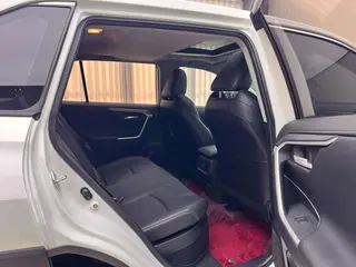 Toyota Wildlander 2022 Dual Power 2.5L Two-wheel drive luxury PLUS version interior photo 11 Toyota Wildlander 2022 Dual Power 2.5L Two-wheel drive luxury PLUS version interior photo 11