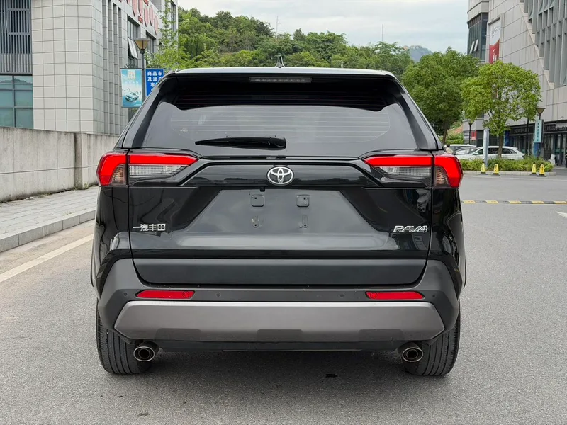 Toyota RAV4 2020 2.0L CVT Mode à deux roues motrices Plus Version extérieur photo 6 Toyota RAV4 2020 2.0L CVT Mode à deux roues motrices Plus Version extérieur photo 6