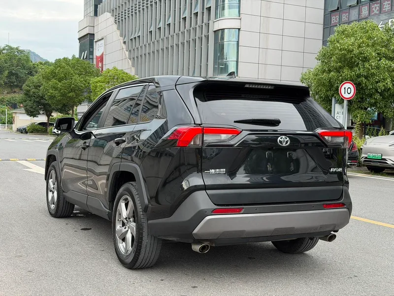 Toyota RAV4 2020 2.0L CVT Mode à deux roues motrices Plus Version extérieur photo 7 Toyota RAV4 2020 2.0L CVT Mode à deux roues motrices Plus Version extérieur photo 7