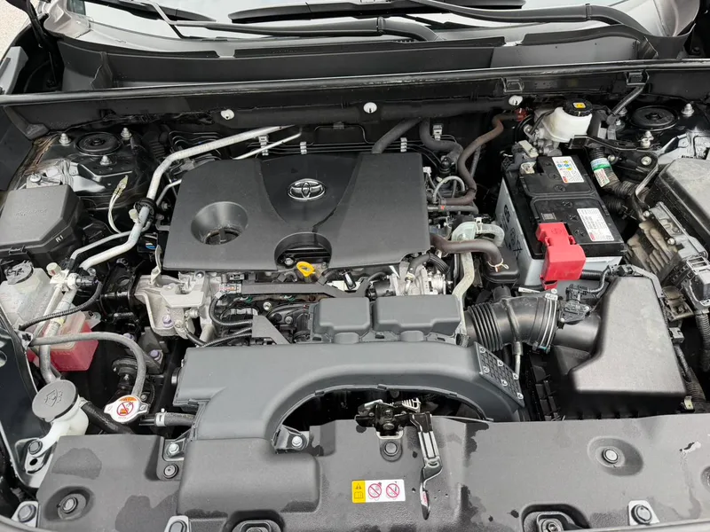 Toyota RAV4 2020 2.0L CVT Mode à deux roues motrices Plus Version intérieur photo 16 Toyota RAV4 2020 2.0L CVT Mode à deux roues motrices Plus Version intérieur photo 16