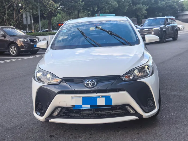 Toyota Yaris L 2016 Mise à jour 1.5E CVT Version de charme extérieur photo 2 Toyota Yaris L 2016 Mise à jour 1.5E CVT Version de charme extérieur photo 2