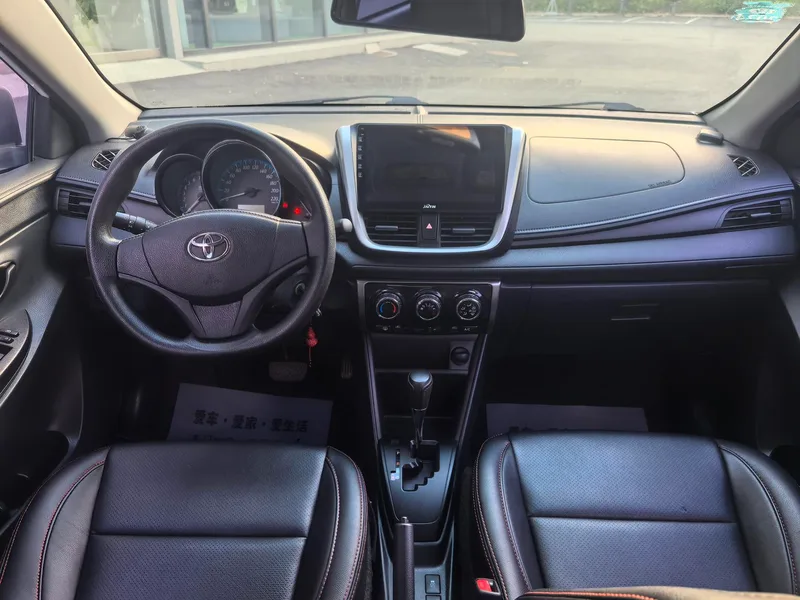 Toyota Yaris L 2016 Mise à jour 1.5E CVT Version de charme extérieur photo 6 Toyota Yaris L 2016 Mise à jour 1.5E CVT Version de charme extérieur photo 6