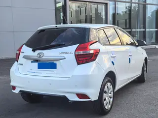 Toyota Yaris L 2016 Mise à jour 1.5E CVT Version de charme intérieur photo 12 Toyota Yaris L 2016 Mise à jour 1.5E CVT Version de charme intérieur photo 12