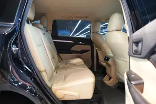 Toyota Highlander 2018 2.0T Two-wheel drive elite version 5 seat Country VI interior photo 19 Toyota Highlander 2018 2.0T Two-wheel drive elite version 5 seat Country VI interior photo 19