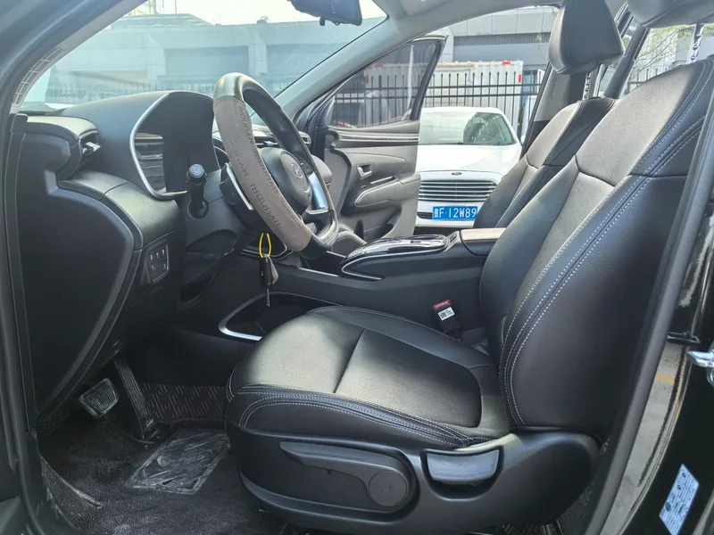 Hyundai Tucson 2021 Tucson L 1.5T GLS Ведущая версия с двумя приводами интерьер фото 9 Hyundai Tucson 2021 Tucson L 1.5T GLS Ведущая версия с двумя приводами интерьер фото 9