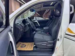 Toyota Prado 2018 3.5L Automatique TX extérieur photo 9 Toyota Prado 2018 3.5L Automatique TX extérieur photo 9