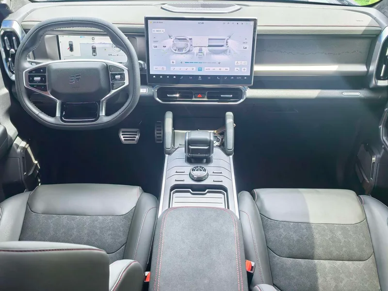 Jetour T2 2023 2.0TD Four-wheel drive Time travel PRO+ interior photo 12 Jetour T2 2023 2.0TD Four-wheel drive Time travel PRO+ interior photo 12