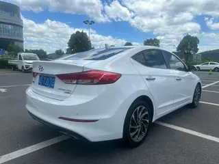 Hyundai Elantra Lingdong 2019 1.4T Dual-clutch dazzle vitality type interior photo 7 Hyundai Elantra Lingdong 2019 1.4T Dual-clutch dazzle vitality type interior photo 7