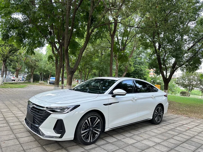 Chery Arrizo 8 2024 Versión de alta energía 2.0T DCT Jin exterior foto 1 Chery Arrizo 8 2024 Versión de alta energía 2.0T DCT Jin exterior foto 1