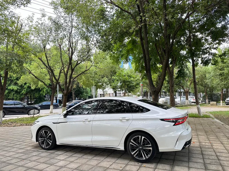 Chery Arrizo 8 2024 Versión de alta energía 2.0T DCT Jin exterior foto 4 Chery Arrizo 8 2024 Versión de alta energía 2.0T DCT Jin exterior foto 4