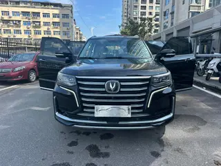 Changan CS95 2019 2.0T Four-wheel drive luxury model exterior photo 4 Changan CS95 2019 2.0T Four-wheel drive luxury model exterior photo 4