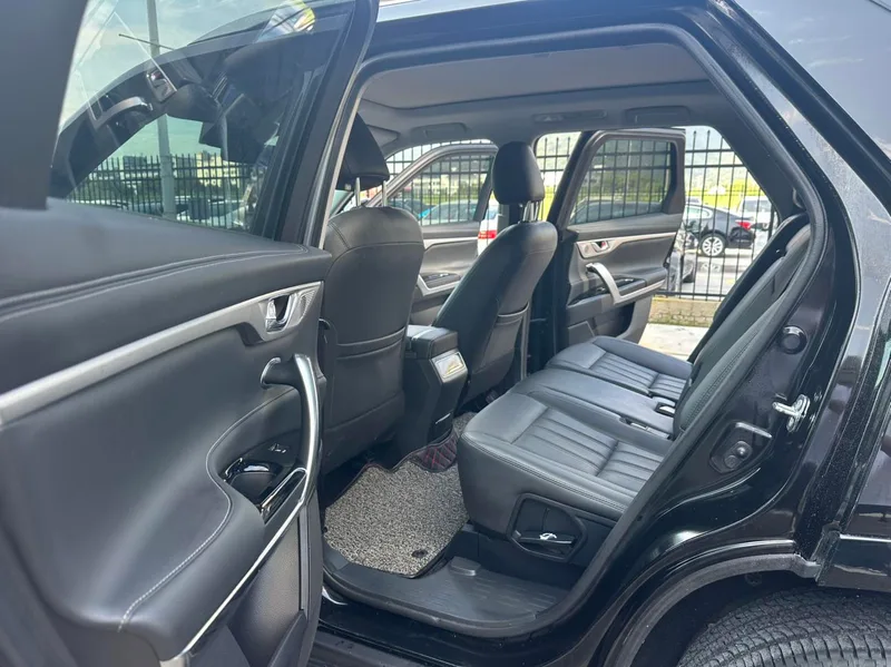 Changan CS95 2019 2.0T Four-wheel drive luxury model exterior photo 6 Changan CS95 2019 2.0T Four-wheel drive luxury model exterior photo 6