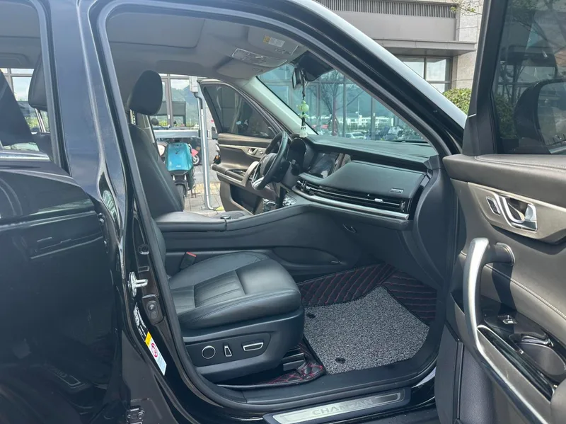 Changan CS95 2019 2.0T Four-wheel drive luxury model exterior photo 7 Changan CS95 2019 2.0T Four-wheel drive luxury model exterior photo 7