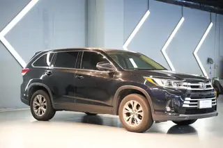 Toyota Highlander 2018 2.0T Two-wheel drive elite version 5 seat Country VI exterior photo 3 Toyota Highlander 2018 2.0T Two-wheel drive elite version 5 seat Country VI exterior photo 3