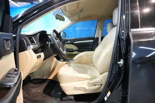 Toyota Highlander 2018 2.0T Two-wheel drive elite version 5 seat Country VI exterior photo 4 Toyota Highlander 2018 2.0T Two-wheel drive elite version 5 seat Country VI exterior photo 4
