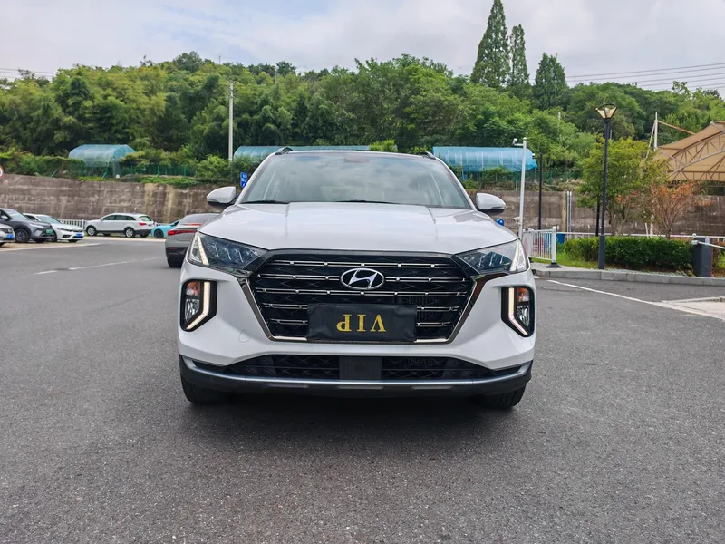 Hyundai Tucson 2020 280TGDi Versión de moda de tracción en dos ruedas de doble embrague País VI exterior foto 2 Hyundai Tucson 2020 280TGDi Versión de moda de tracción en dos ruedas de doble embrague País VI exterior foto 2