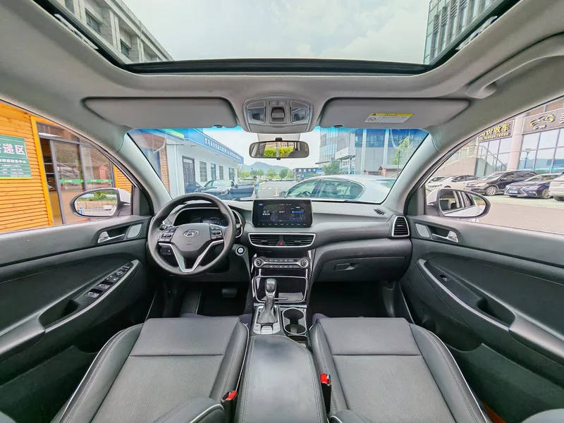 Hyundai Tucson 2020 280TGDi Versión de moda de tracción en dos ruedas de doble embrague País VI interior foto 15 Hyundai Tucson 2020 280TGDi Versión de moda de tracción en dos ruedas de doble embrague País VI interior foto 15