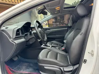 Hyundai Elantra Lingdong 2020 1.5L CVT Smart Display Elite-type exterior photo 4 Hyundai Elantra Lingdong 2020 1.5L CVT Smart Display Elite-type exterior photo 4