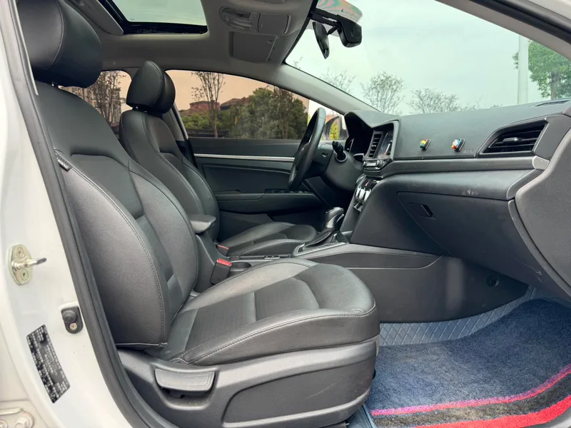 Hyundai Elantra Lingdong 2020 1.5L CVT Smart Display Elite-type exterior photo 7 Hyundai Elantra Lingdong 2020 1.5L CVT Smart Display Elite-type exterior photo 7