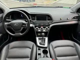 Hyundai Elantra Lingdong 2020 1.5L CVT Smart Display Elite-type exterior photo 8 Hyundai Elantra Lingdong 2020 1.5L CVT Smart Display Elite-type exterior photo 8