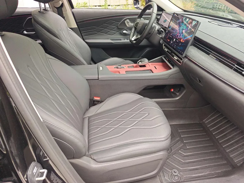 Chery Arrizo 8 PRO 2025 1.6T DCT De lujo exterior foto 6 Chery Arrizo 8 PRO 2025 1.6T DCT De lujo exterior foto 6