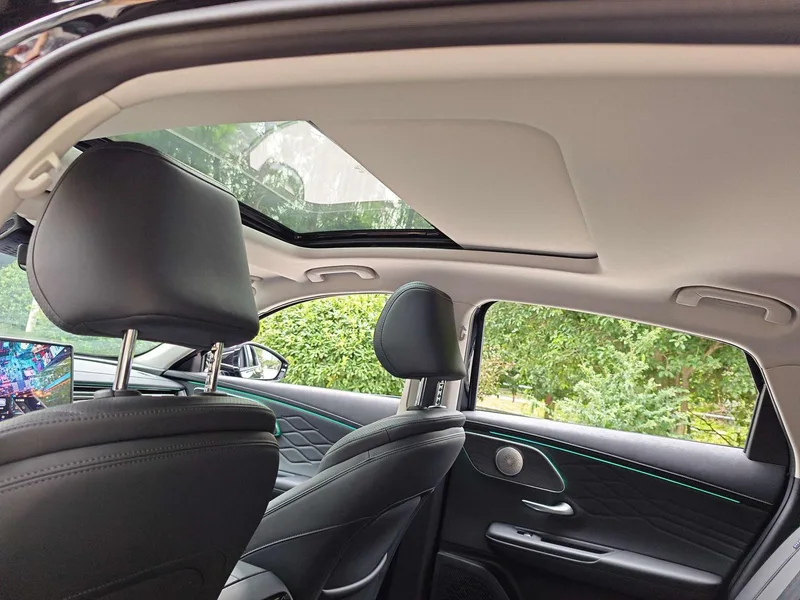Chery Arrizo 8 PRO 2025 1.6T DCT De lujo interior foto 10 Chery Arrizo 8 PRO 2025 1.6T DCT De lujo interior foto 10