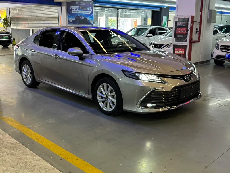 Toyota Camry 2023 2.0G Edición de lujo exterior foto 5 Toyota Camry 2023 2.0G Edición de lujo exterior foto 5