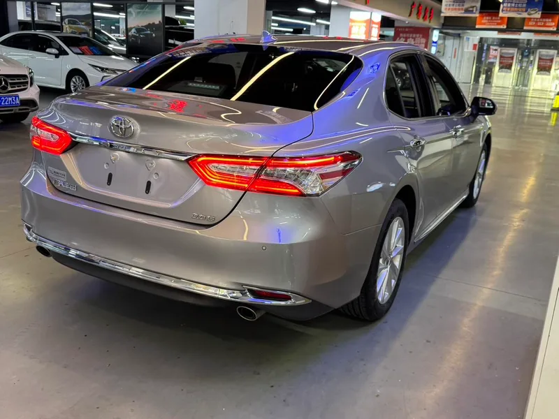Toyota Camry 2023 2.0G Edición de lujo exterior foto 6 Toyota Camry 2023 2.0G Edición de lujo exterior foto 6