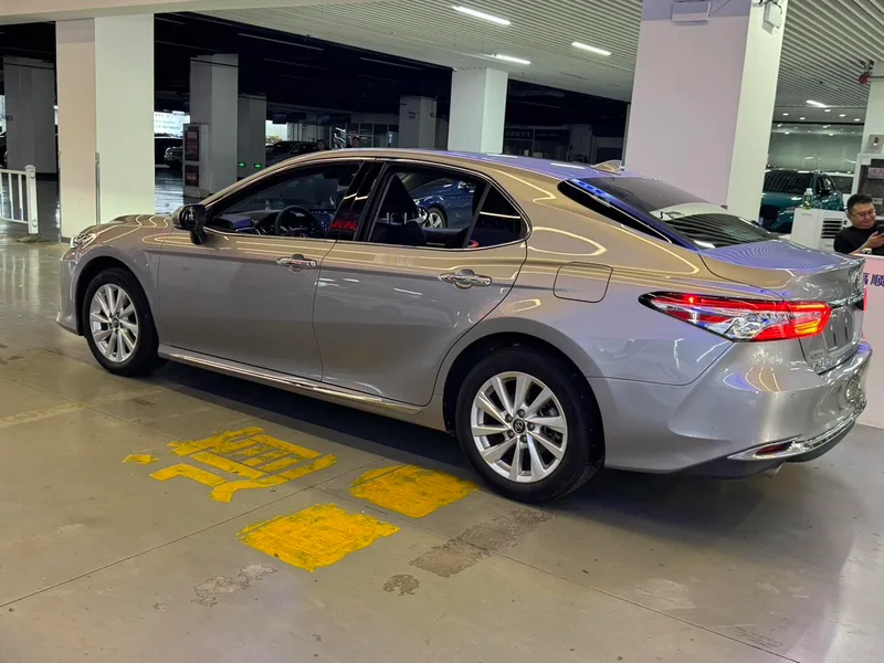 Toyota Camry 2023 2.0G Edición de lujo exterior foto 9 Toyota Camry 2023 2.0G Edición de lujo exterior foto 9