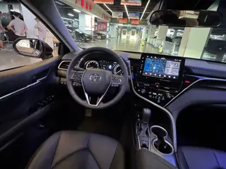 Toyota Camry 2023 2.0G Edición de lujo interior foto 19 Toyota Camry 2023 2.0G Edición de lujo interior foto 19