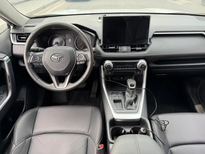 Toyota Wildlander 2022 2.0L Version de luxe à deux roues motrices intérieur photo 12 Toyota Wildlander 2022 2.0L Version de luxe à deux roues motrices intérieur photo 12