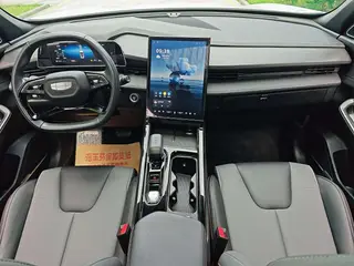 Geely Boyue 2024 1.5TD Longteng Edition exterior photo 4