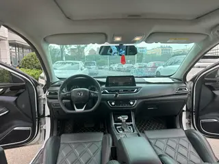 Changan Raeton CC 2022 Blue Whale Edition 1.5T DCT Luxury type interior photo 11 Changan Raeton CC 2022 Blue Whale Edition 1.5T DCT Luxury type interior photo 11
