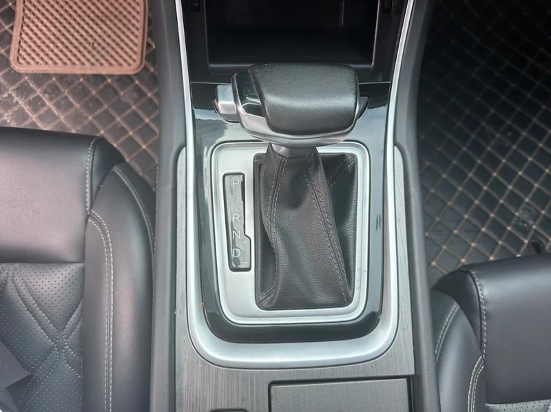 Changan Raeton CC 2022 Blue Whale Edition 1.5T DCT Luxury type interior photo 13 Changan Raeton CC 2022 Blue Whale Edition 1.5T DCT Luxury type interior photo 13