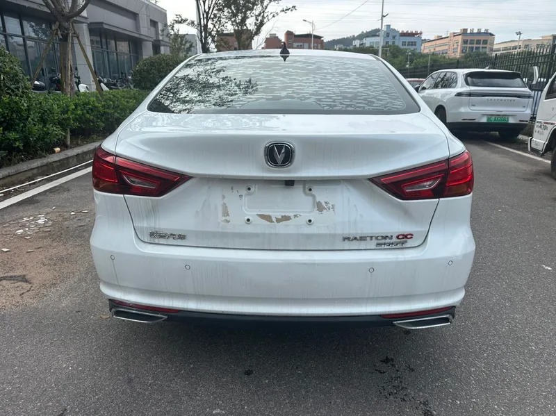 Changan Raeton CC 2022 Blue Whale Edition 1.5T DCT Luxury type interior photo 20 Changan Raeton CC 2022 Blue Whale Edition 1.5T DCT Luxury type interior photo 20