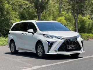 Toyota Sienna 2021 2.5L Hybride Version confortable extérieur photo 3 Toyota Sienna 2021 2.5L Hybride Version confortable extérieur photo 3