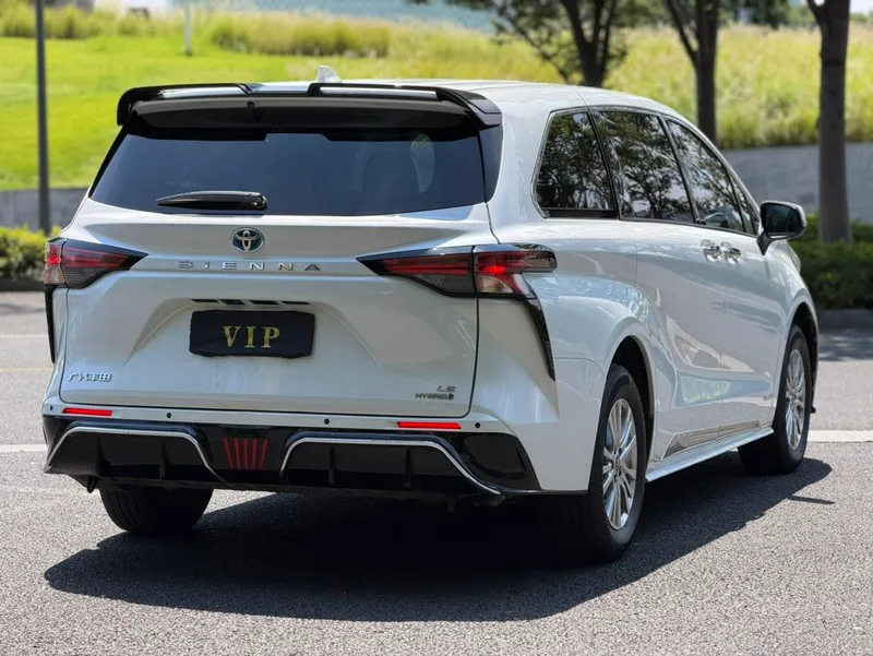 Toyota Sienna 2021 2.5L Hybride Version confortable extérieur photo 5 Toyota Sienna 2021 2.5L Hybride Version confortable extérieur photo 5