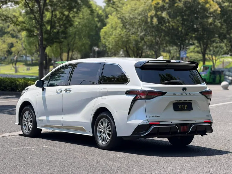 Toyota Sienna 2021 2.5L Hybride Version confortable extérieur photo 7 Toyota Sienna 2021 2.5L Hybride Version confortable extérieur photo 7