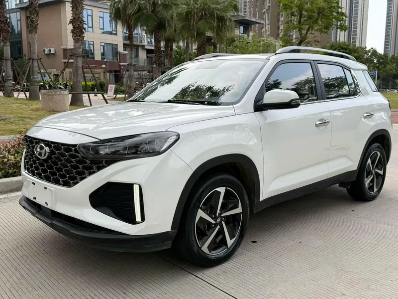 Hyundai ix35 2021 2.0L Automatic two-wheel drive leading version GLS exterior photo 1 Hyundai ix35 2021 2.0L Automatic two-wheel drive leading version GLS exterior photo 1