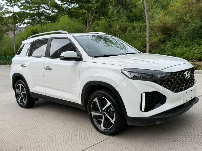 Hyundai ix35 2021 2.0L Automatic two-wheel drive leading version GLS exterior photo 3 Hyundai ix35 2021 2.0L Automatic two-wheel drive leading version GLS exterior photo 3