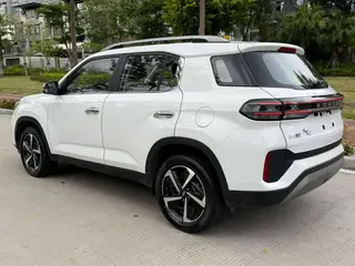 Hyundai ix35 2021 2.0L Automatic two-wheel drive leading version GLS interior photo 6 Hyundai ix35 2021 2.0L Automatic two-wheel drive leading version GLS interior photo 6