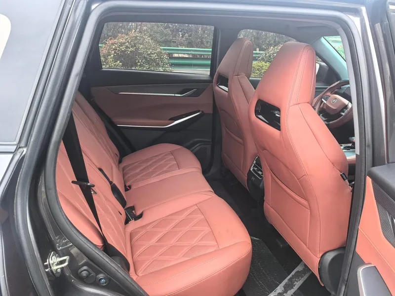 Changan CS75 PLUS 2023 Third generation 1.5T Automatic Deluxe interior photo 19 Changan CS75 PLUS 2023 Third generation 1.5T Automatic Deluxe interior photo 19
