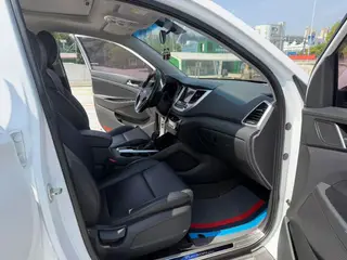 Hyundai Tucson 2015 1.6T Dual-clutch, two-wheel drive, intelligent model interior photo 6 Hyundai Tucson 2015 1.6T Dual-clutch, two-wheel drive, intelligent model interior photo 6