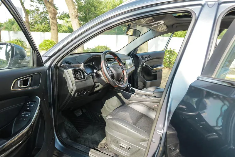 Chery Tiggo 8 2018 1.5TCI Automatic Deluxe 7 seat interior photo 9 Chery Tiggo 8 2018 1.5TCI Automatic Deluxe 7 seat interior photo 9