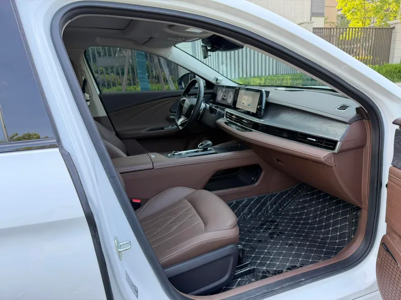 Chery Arrizo 8 2023 Versión de alta energía 2.0T DCT Imperial interior foto 11 Chery Arrizo 8 2023 Versión de alta energía 2.0T DCT Imperial interior foto 11